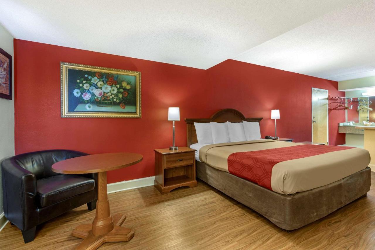 Econo Lodge Inn & Suites Lugoff Экстерьер фото