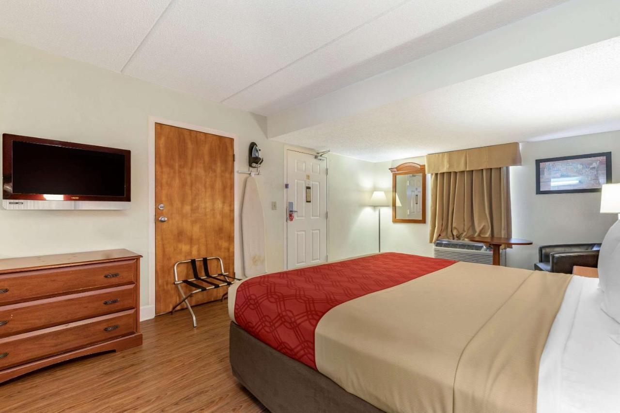 Econo Lodge Inn & Suites Lugoff Экстерьер фото
