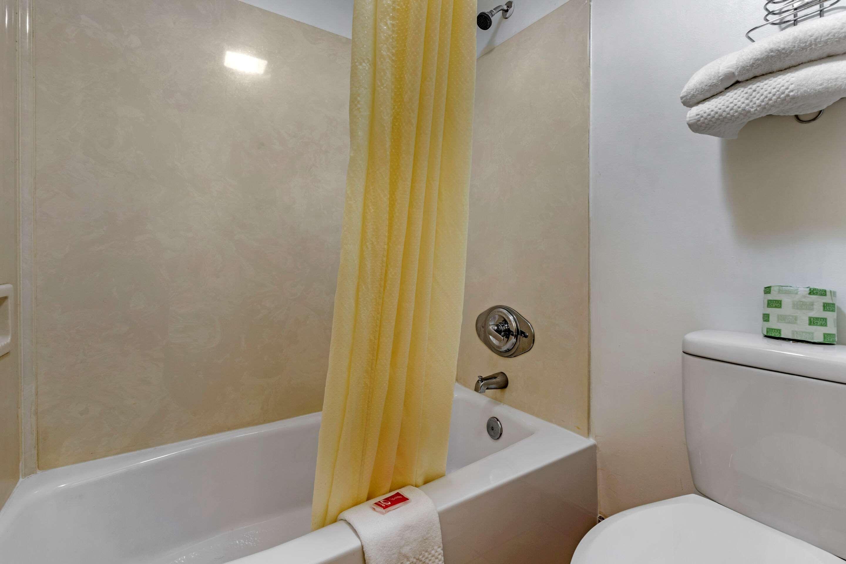 Econo Lodge Inn & Suites Lugoff Экстерьер фото