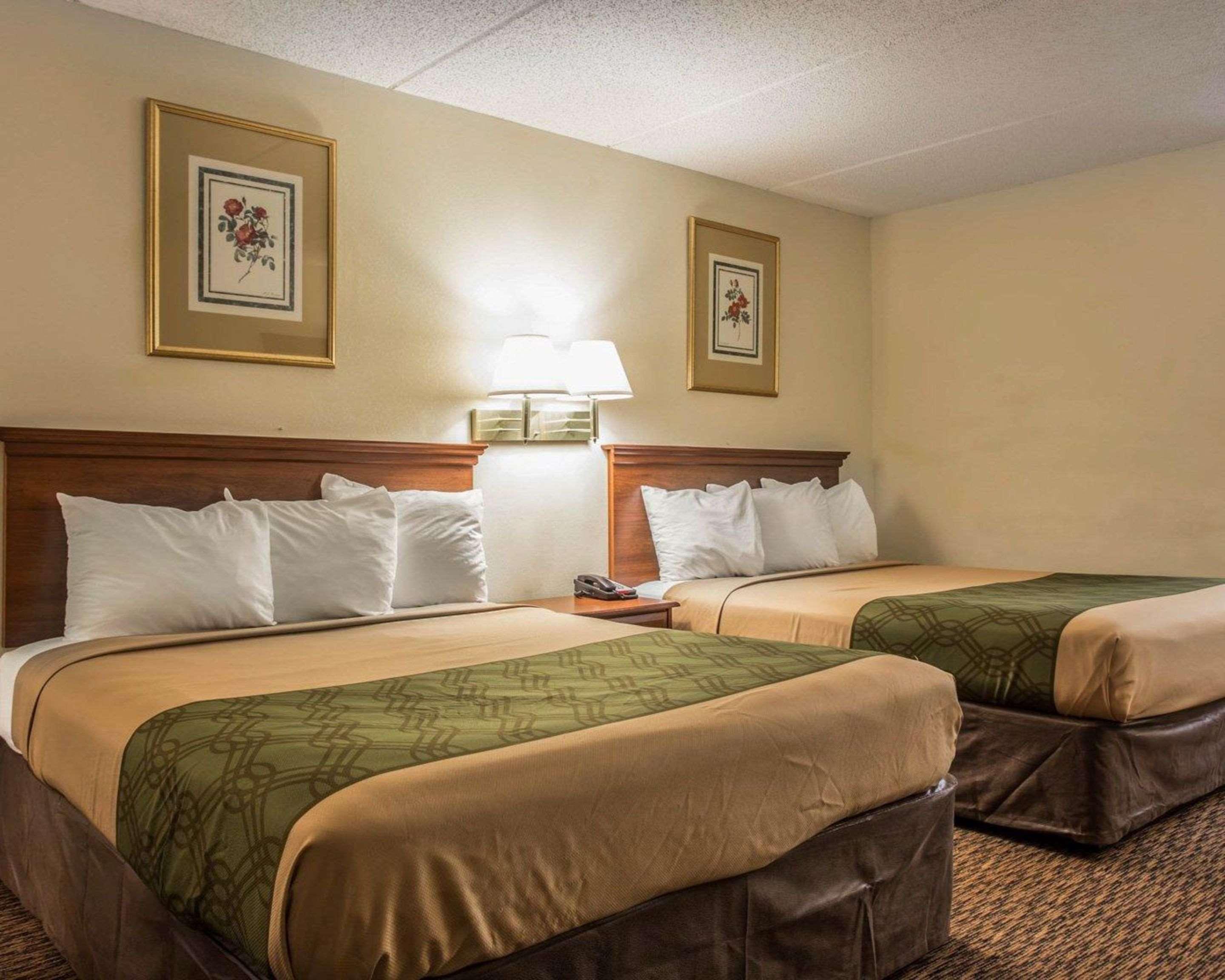 Econo Lodge Inn & Suites Lugoff Экстерьер фото
