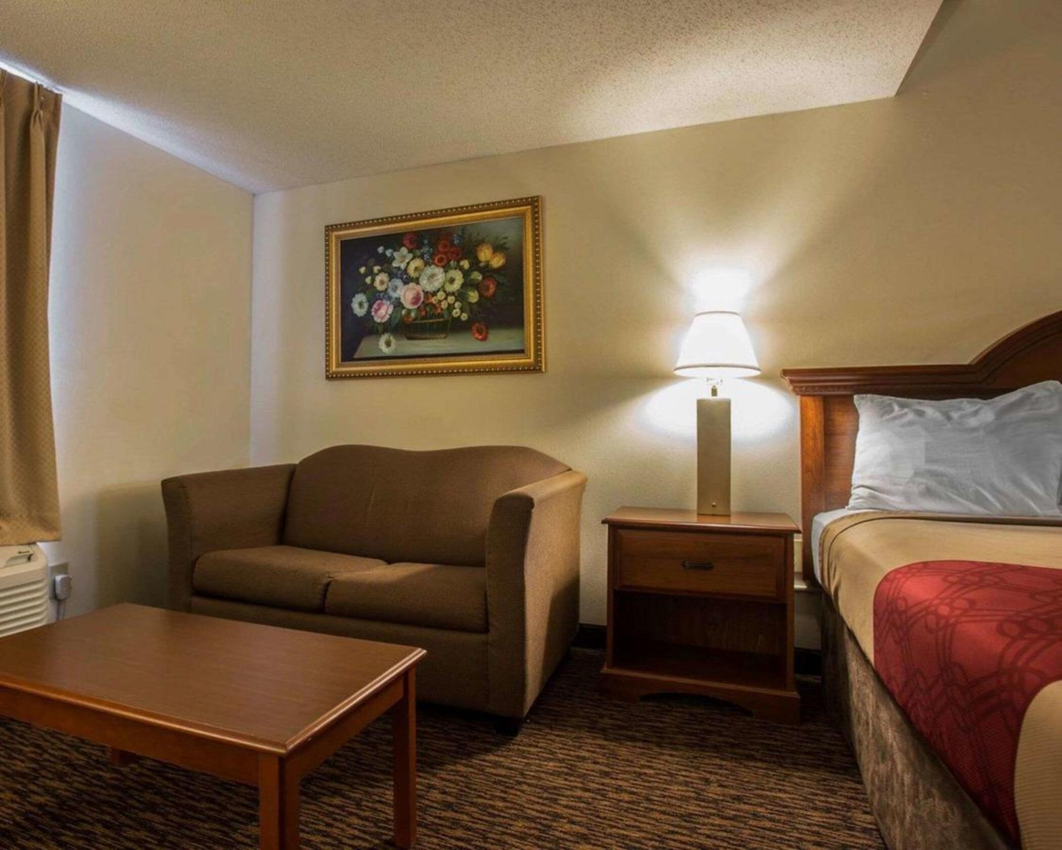 Econo Lodge Inn & Suites Lugoff Экстерьер фото