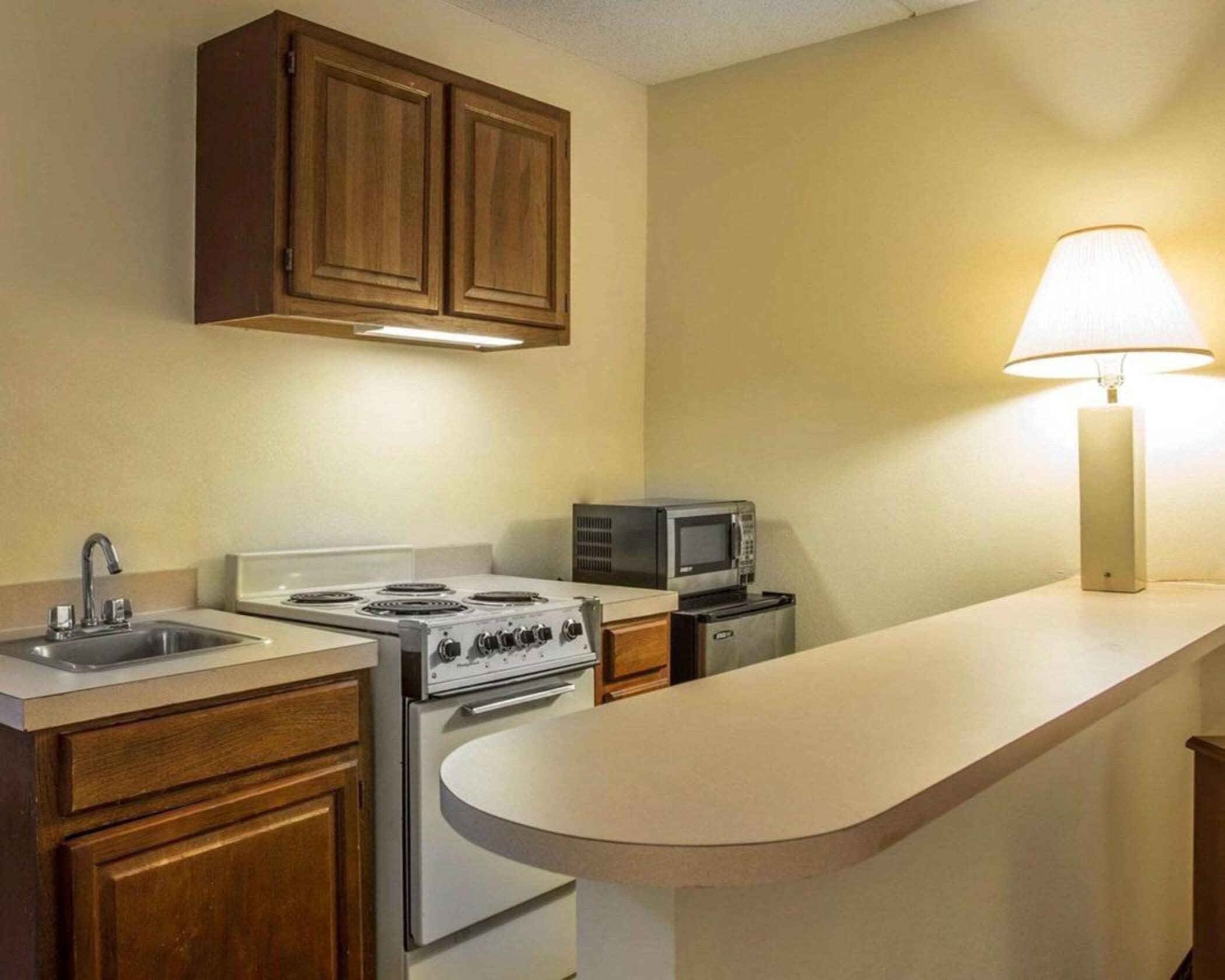 Econo Lodge Inn & Suites Lugoff Экстерьер фото