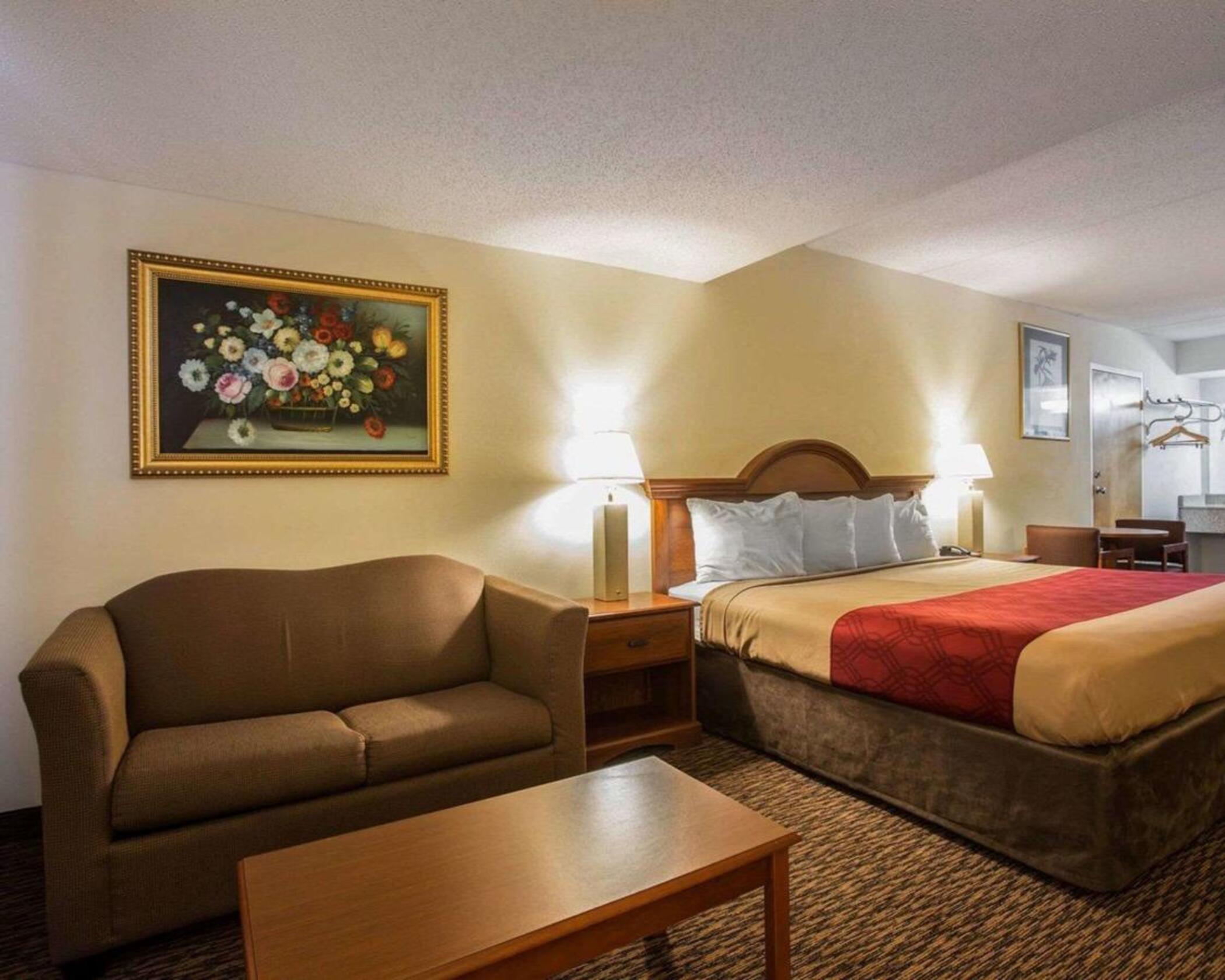Econo Lodge Inn & Suites Lugoff Экстерьер фото