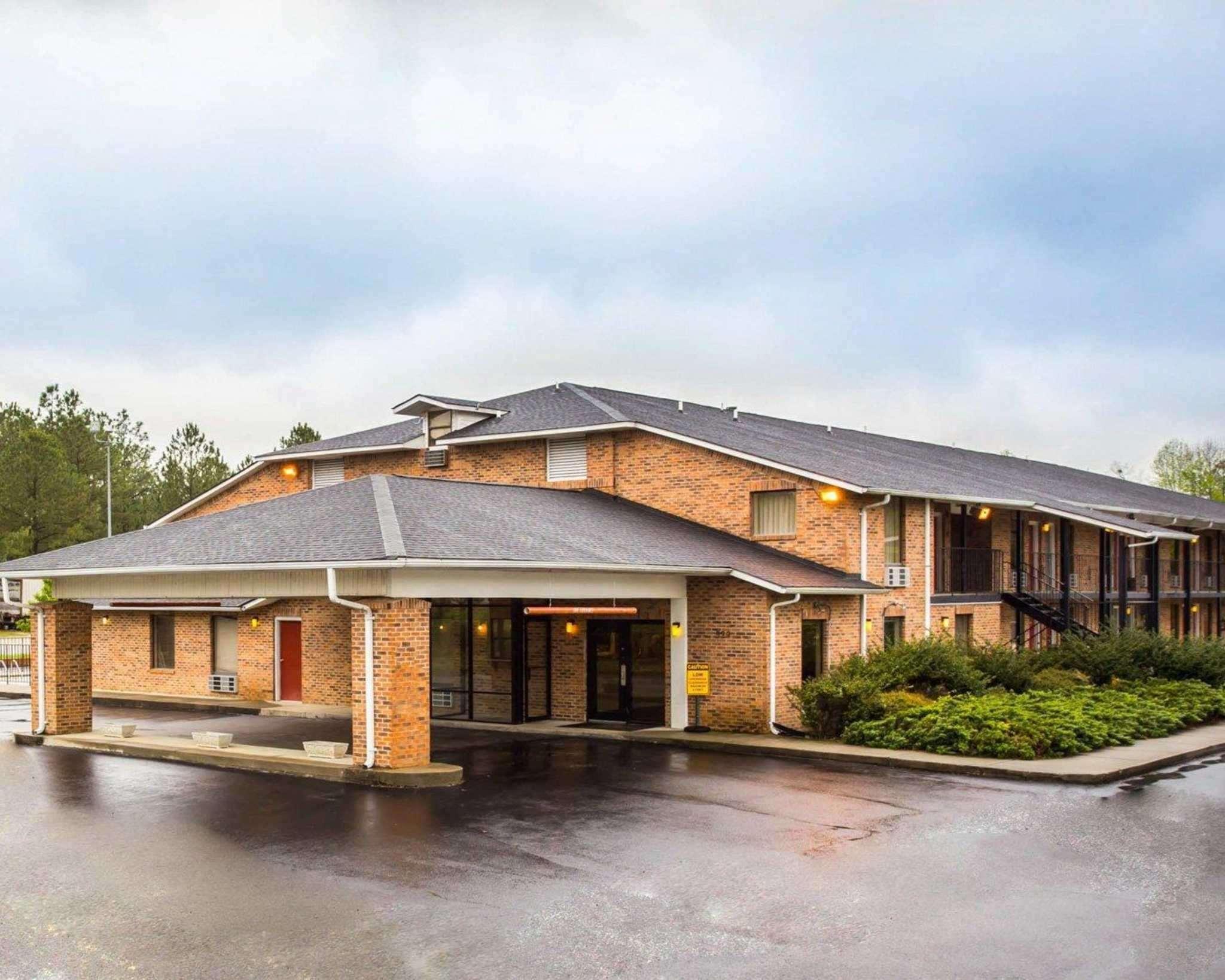Econo Lodge Inn & Suites Lugoff Экстерьер фото