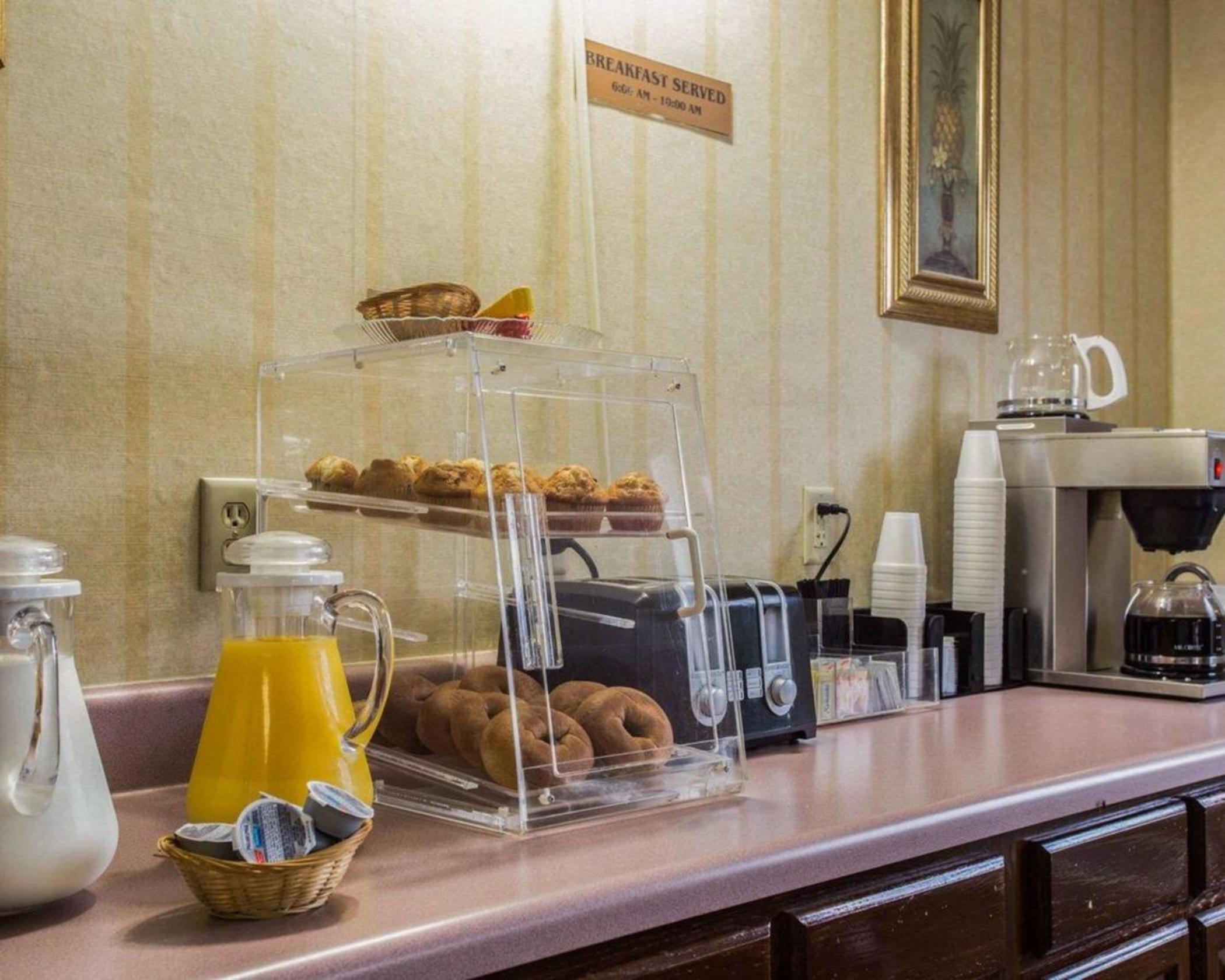 Econo Lodge Inn & Suites Lugoff Экстерьер фото
