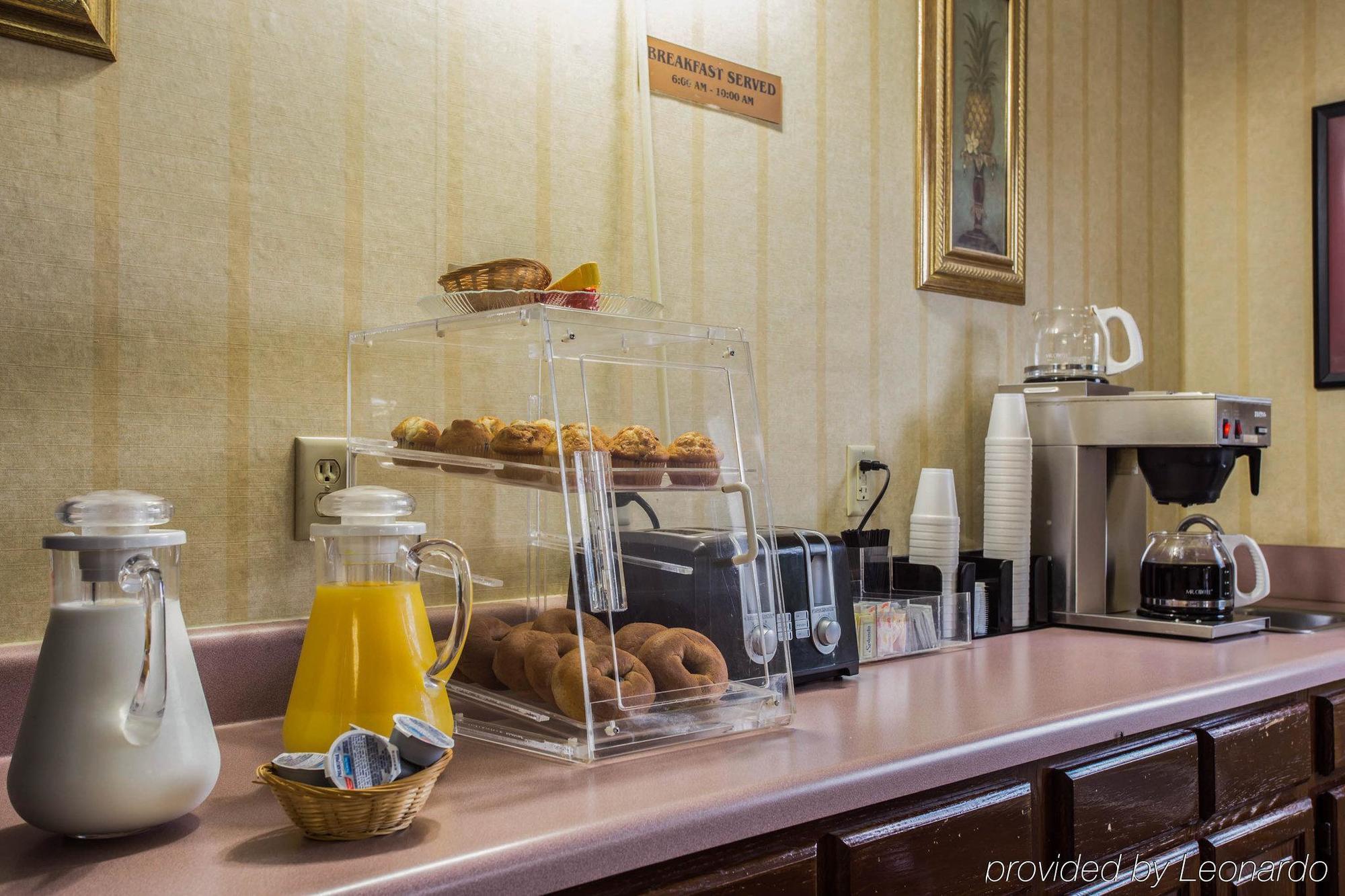 Econo Lodge Inn & Suites Lugoff Экстерьер фото