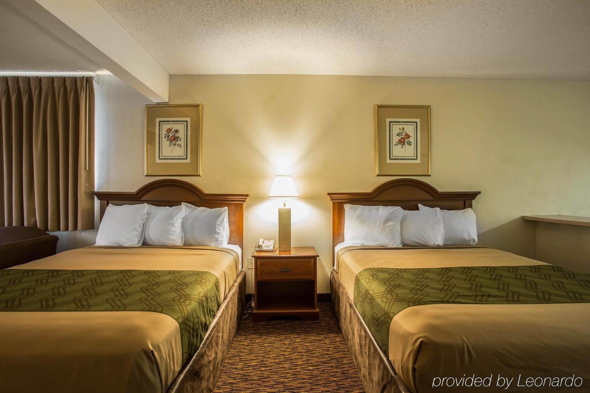 Econo Lodge Inn & Suites Lugoff Экстерьер фото