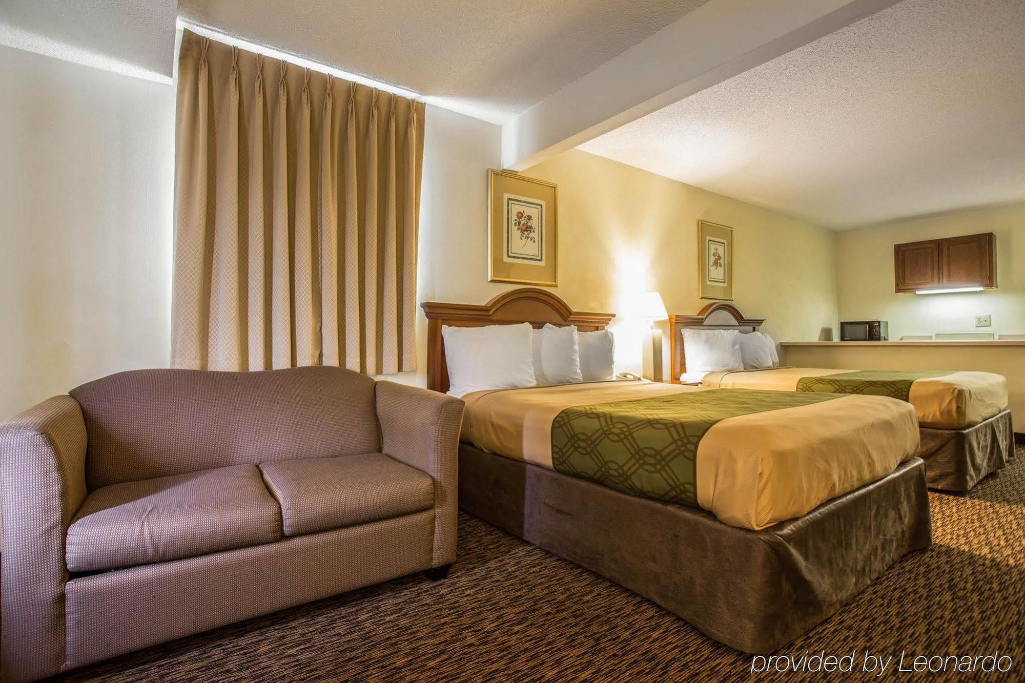 Econo Lodge Inn & Suites Lugoff Экстерьер фото
